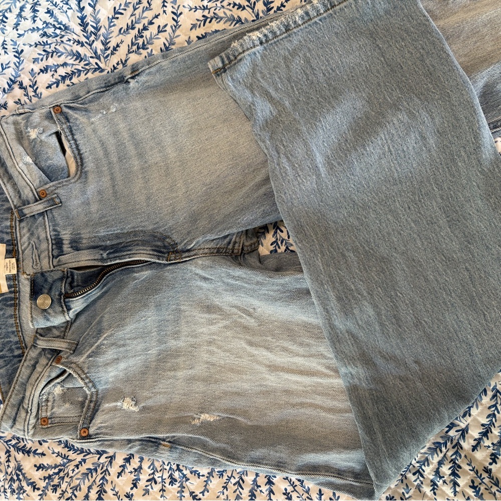 Women's Light Blue Jeans